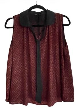 Color Block Sleeveless Burgundy Textured Blouse with Black Trim